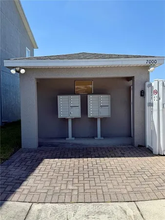 $2,600 | 13201 Opal Court, Largo, FL 33773