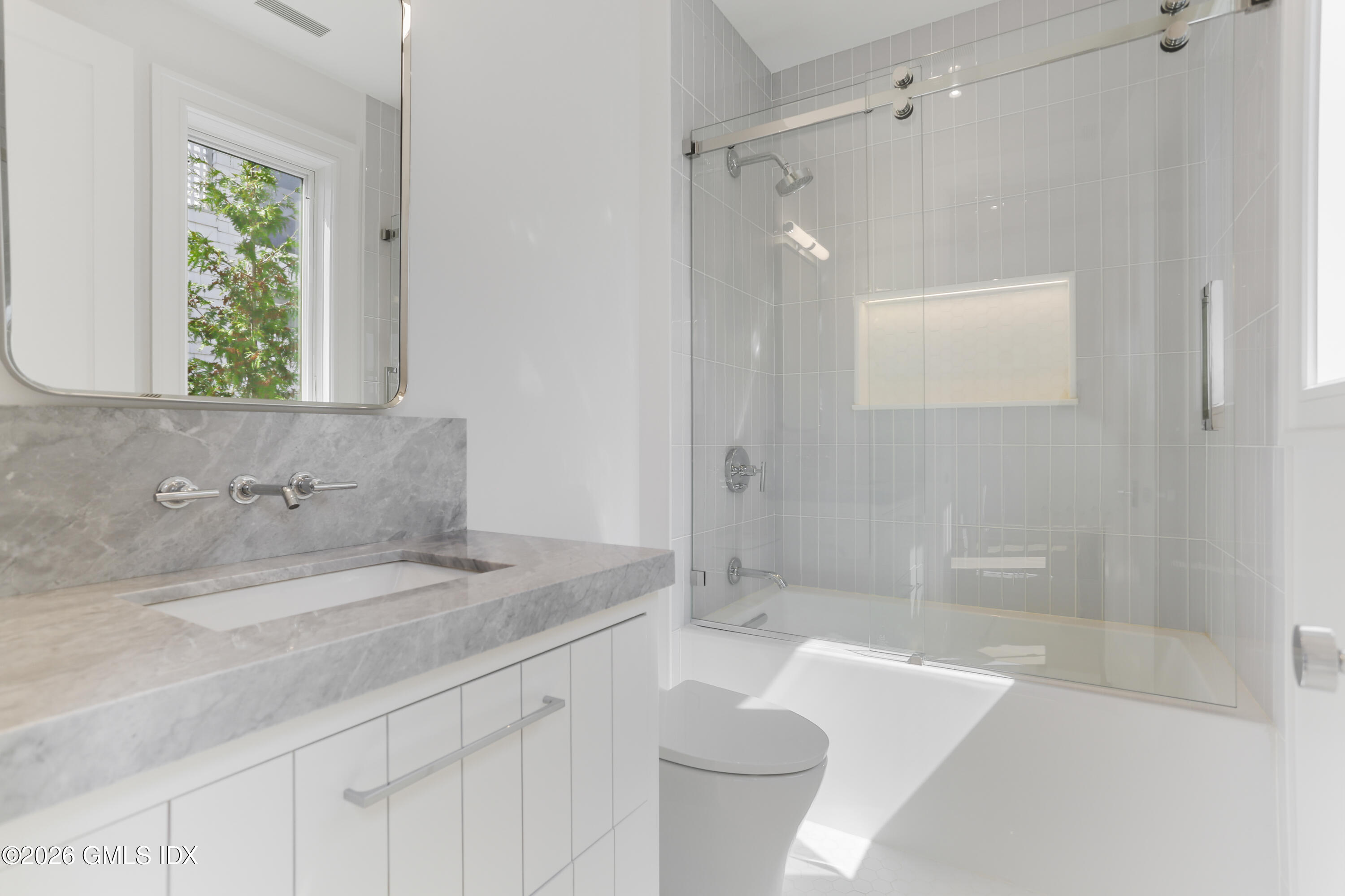 155 East Elm Street Greenwich, CT 06830 - Photo 38 of 60 Guest bathroom