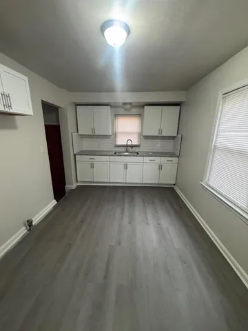 $1,250 | 8900 Artesian Street, Detroit, MI 48228