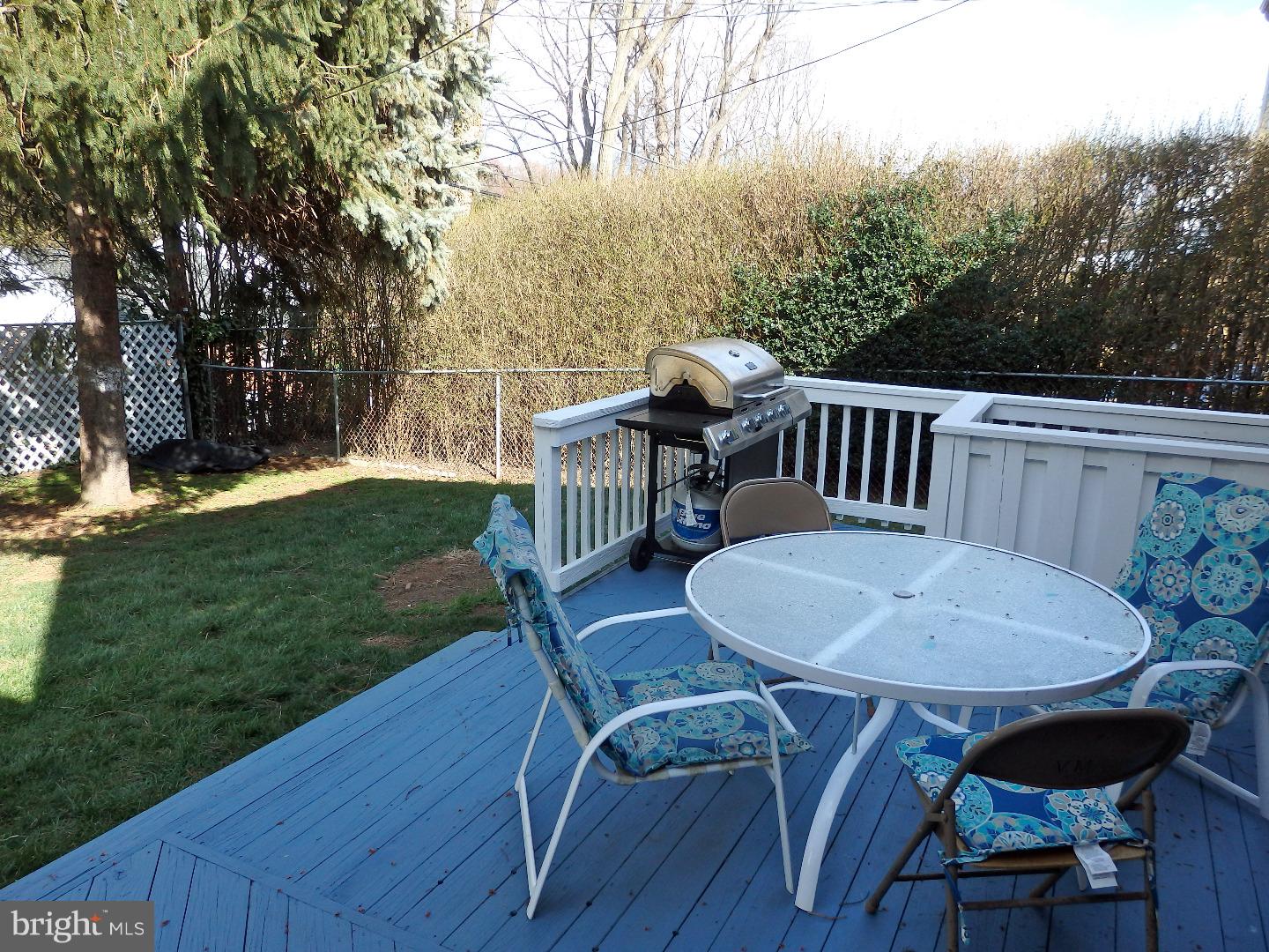 437 Lawrence Road Havertown, PA 19083 - Photo 22 of 23 Deck
