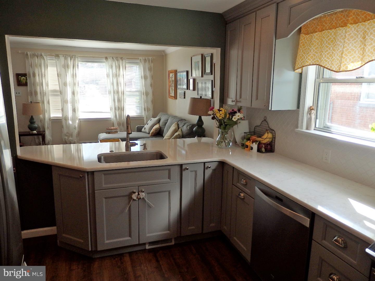 437 Lawrence Road Havertown, PA 19083 - Photo 5 of 23 Kitchen