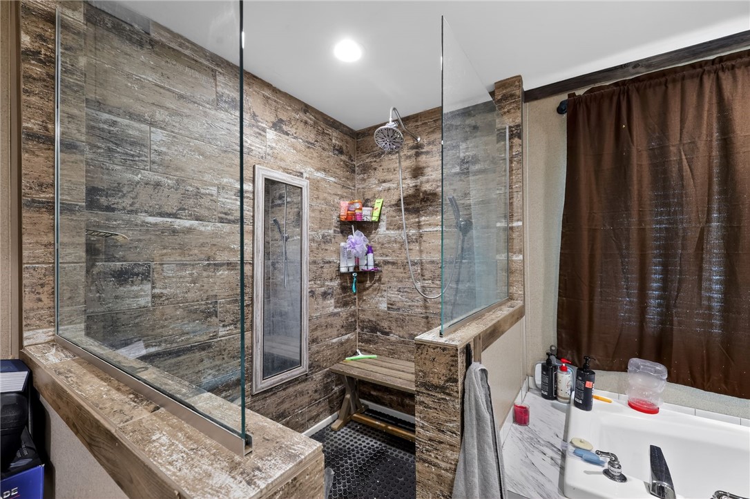 4046 Farm To Market 666 Robstown, TX 78380 - Photo 20 of 29 a bathroom with a shower