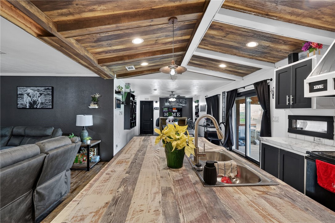 4046 Farm To Market 666 Robstown, TX 78380 - Photo 8 of 29 a view of a room with gym equipment