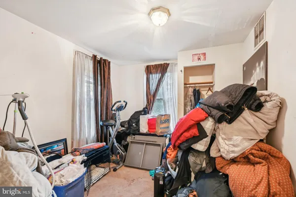 $279,900 | 115 Evergreen Avenue, Woodlynne, NJ 08107