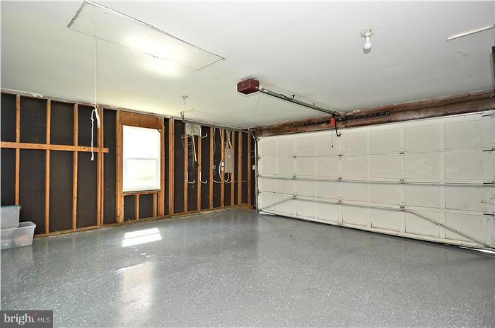 35 Treworthy Road North Potomac, MD 20878 - Photo 23 of 23 Spacious Two Car Garage