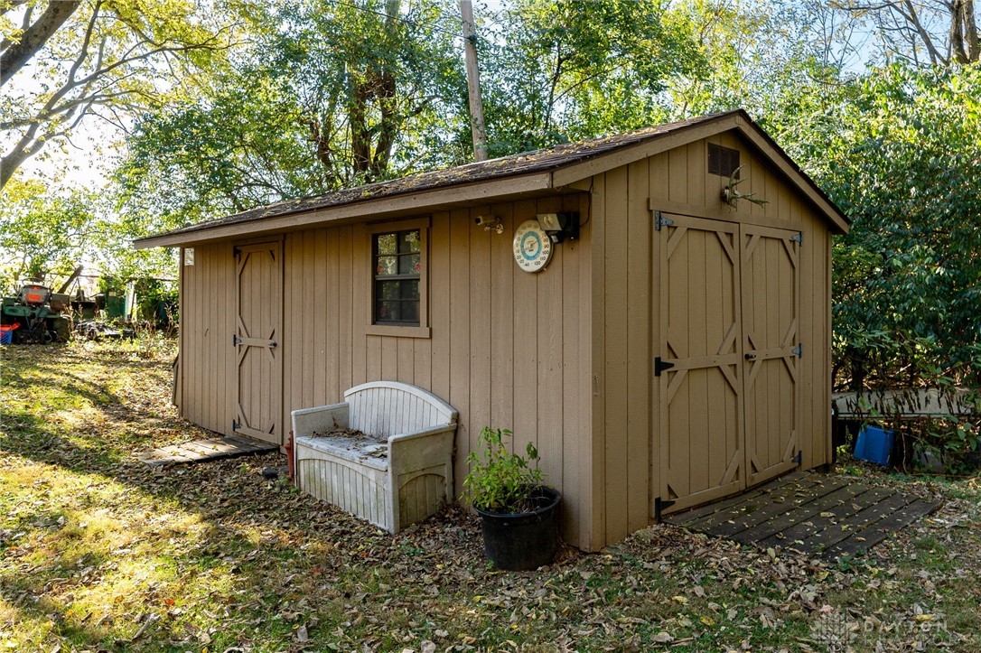 5463 Enon-Xenia Road Fairborn, OH 45324 - Photo 59 of 92