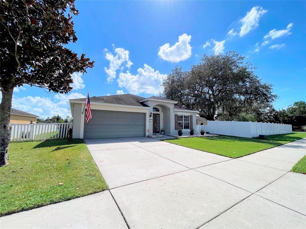 334 Alpine Thistle Drive, Brooksville, FL 34604 Compass