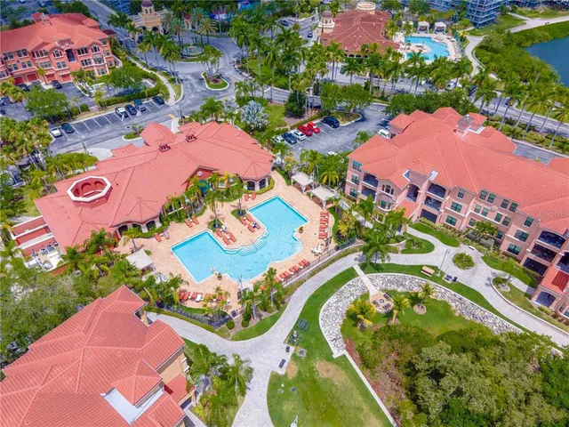 $3,250 | 2713 Via Murano, Unit 219, Clearwater, FL 33764