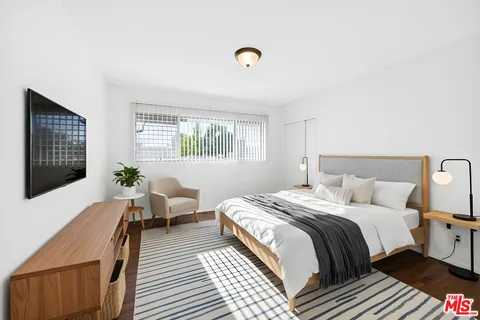 $1,580,000 | 304 East 95th Street, Los Angeles, CA 90003