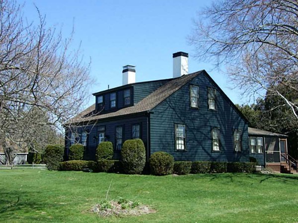 121 Old Fall River Road Swansea, MA 02777 - Photo 3 of 13 Gallery Image 3