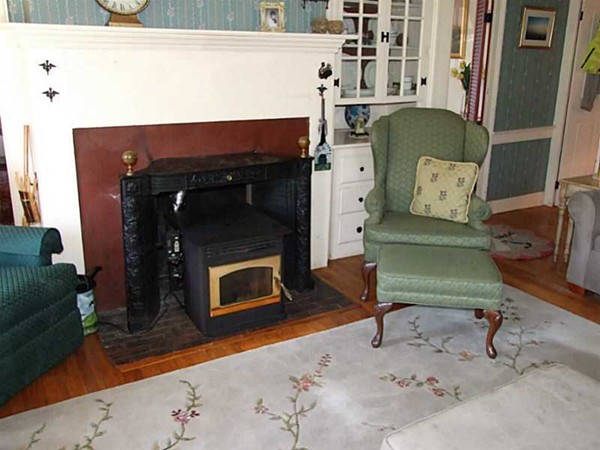 121 Old Fall River Road Swansea, MA 02777 - Photo 8 of 13 Gallery Image 8