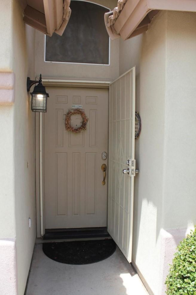 9456 East Pine Valley Road Scottsdale, AZ 85260 - Photo 4 of 18 a view of door