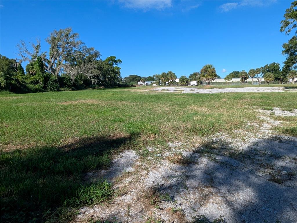 Southeast Carlstrom Field Road Arcadia, FL 34266 - Photo 10 of 14 Gallery Image 10