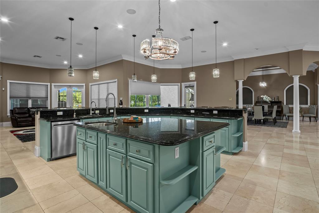 3710 Calvert Avenue Orlando, FL 32833 - Photo 14 of 48