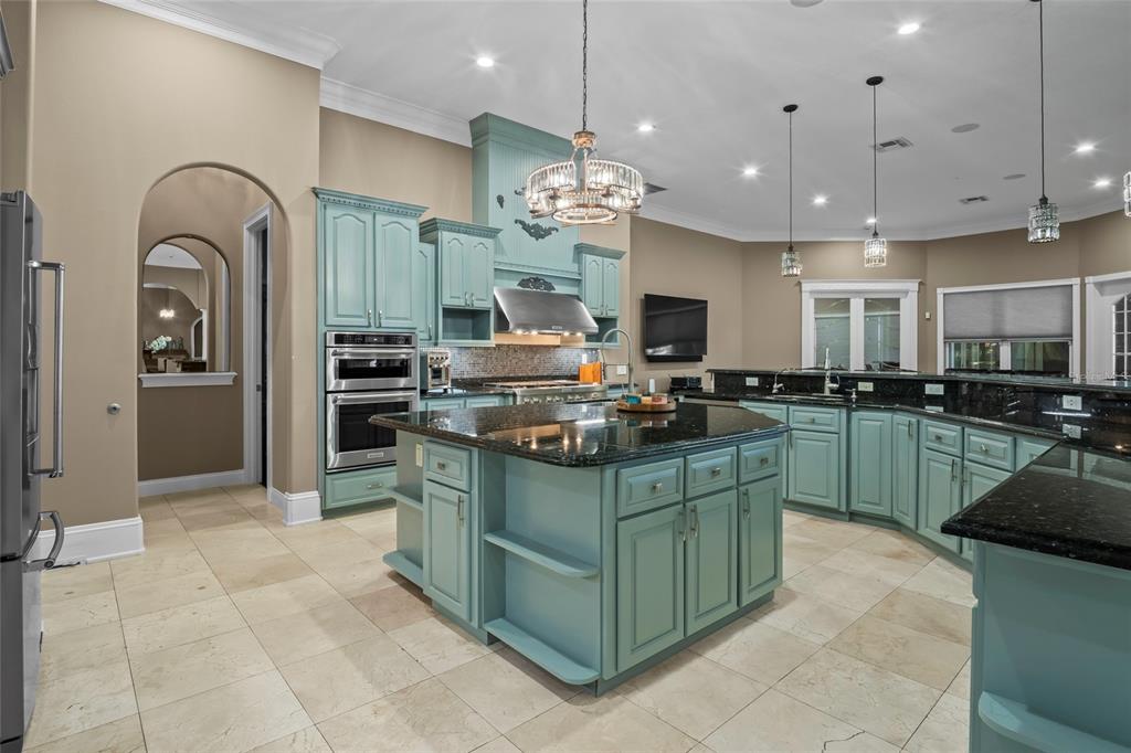 3710 Calvert Avenue Orlando, FL 32833 - Photo 10 of 48