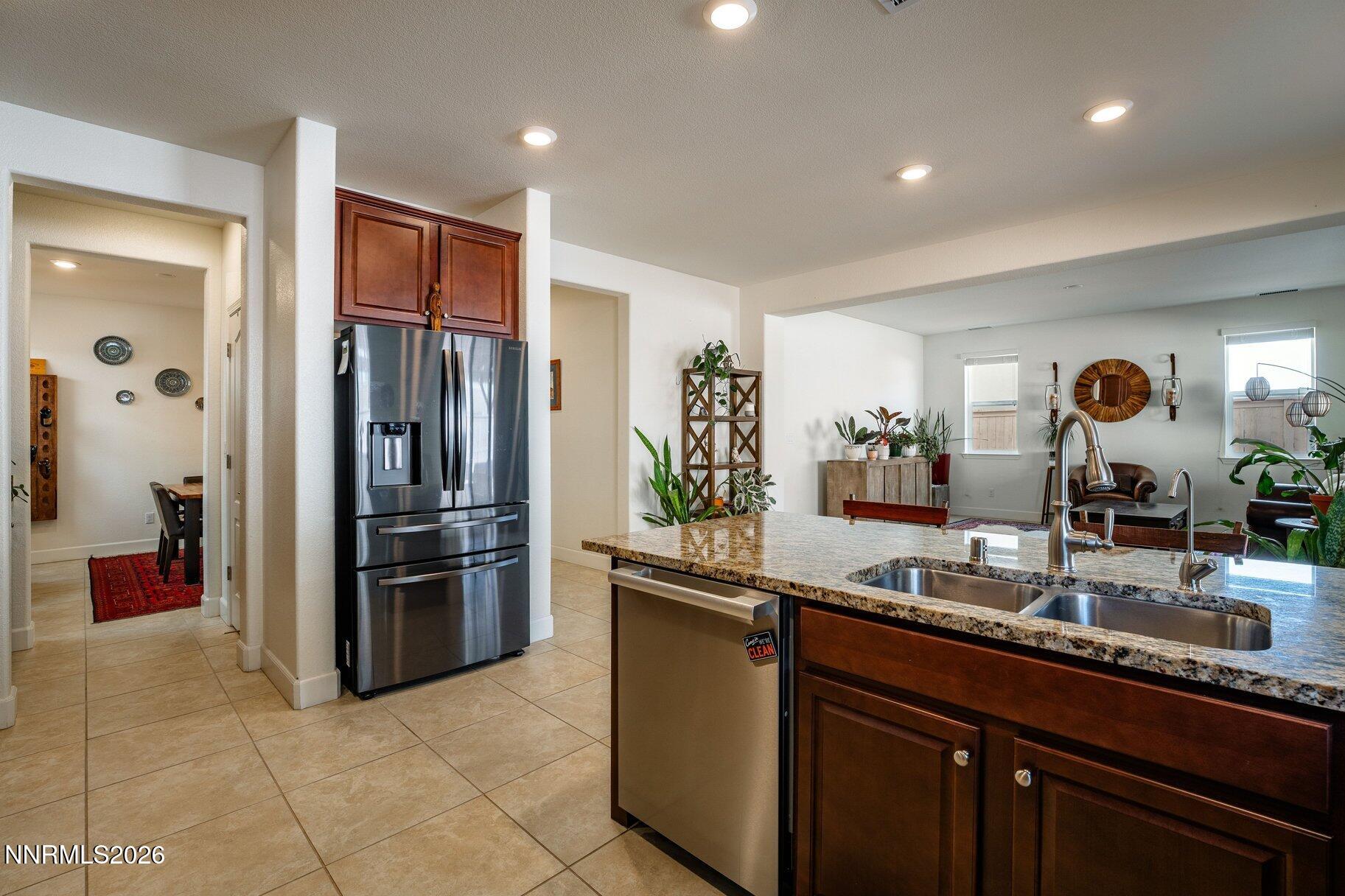 9713 Pachuca Drive Reno, NV 89521 - Photo 16 of 47 016_027_9713_pachuca-17_589_701