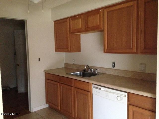 1025 Bernice Road Rockledge, FL 32955 - Photo 3 of 12 Kitchen