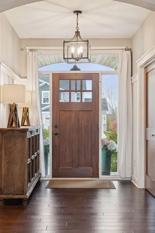 $844,900 | 2559 Woods Drive, Victoria, MN 55386