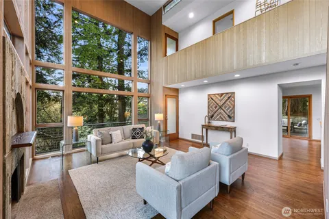 $1,798,000 | 2261 West Lake Sammamish Parkway Southeast, Bellevue, WA 98008