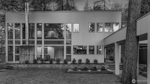 $1,798,000 | 2261 West Lake Sammamish Parkway Southeast, Bellevue, WA 98008