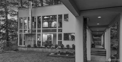 $1,798,000 | 2261 West Lake Sammamish Parkway Southeast, Bellevue, WA 98008