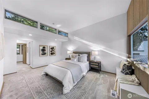 $1,798,000 | 2261 West Lake Sammamish Parkway Southeast, Bellevue, WA 98008