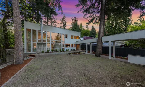 $1,798,000 | 2261 West Lake Sammamish Parkway Southeast, Bellevue, WA 98008