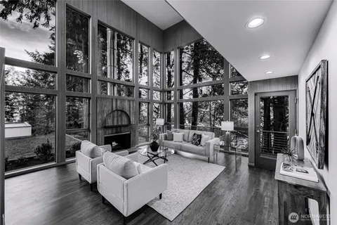 $1,798,000 | 2261 West Lake Sammamish Parkway Southeast, Bellevue, WA 98008