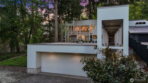 $1,798,000 | 2261 West Lake Sammamish Parkway Southeast, Bellevue, WA 98008
