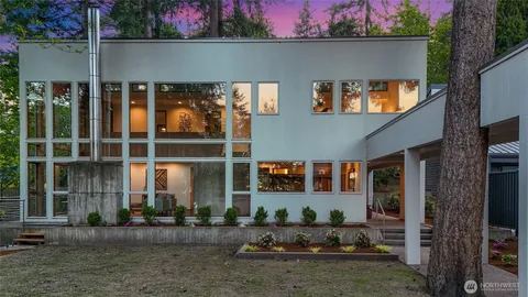 $1,798,000 | 2261 West Lake Sammamish Parkway Southeast, Bellevue, WA 98008