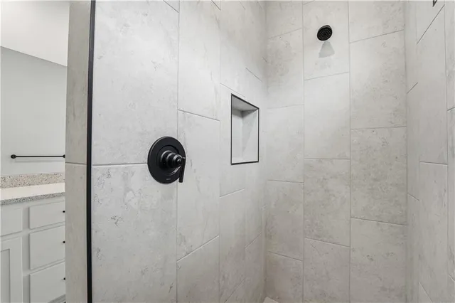 $392,010 | 1709 Northwest 105th Terrace, Kansas City, MO 64155