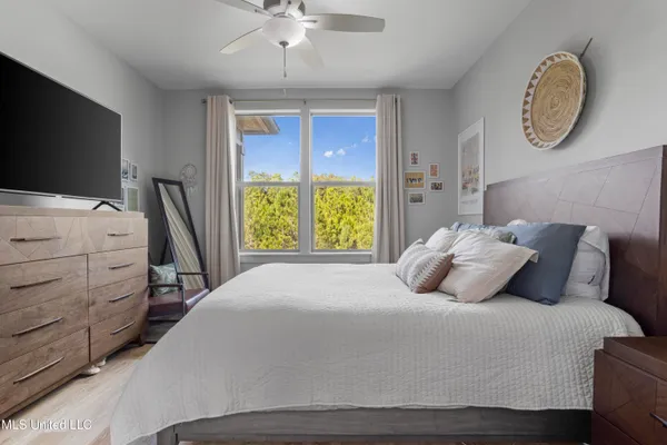 $254,500 | 2501 Bienville Boulevard, Unit 531, Ocean Springs, MS 39564