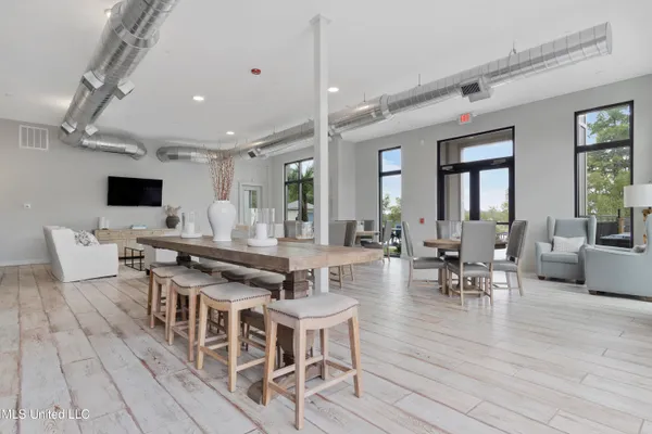 $254,500 | 2501 Bienville Boulevard, Unit 531, Ocean Springs, MS 39564