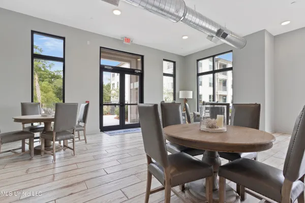 $254,500 | 2501 Bienville Boulevard, Unit 531, Ocean Springs, MS 39564