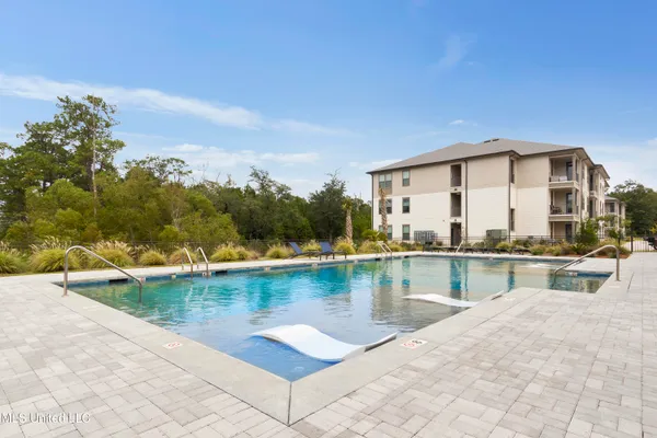 $254,500 | 2501 Bienville Boulevard, Unit 531, Ocean Springs, MS 39564