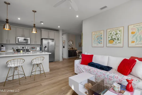 $254,500 | 2501 Bienville Boulevard, Unit 531, Ocean Springs, MS 39564