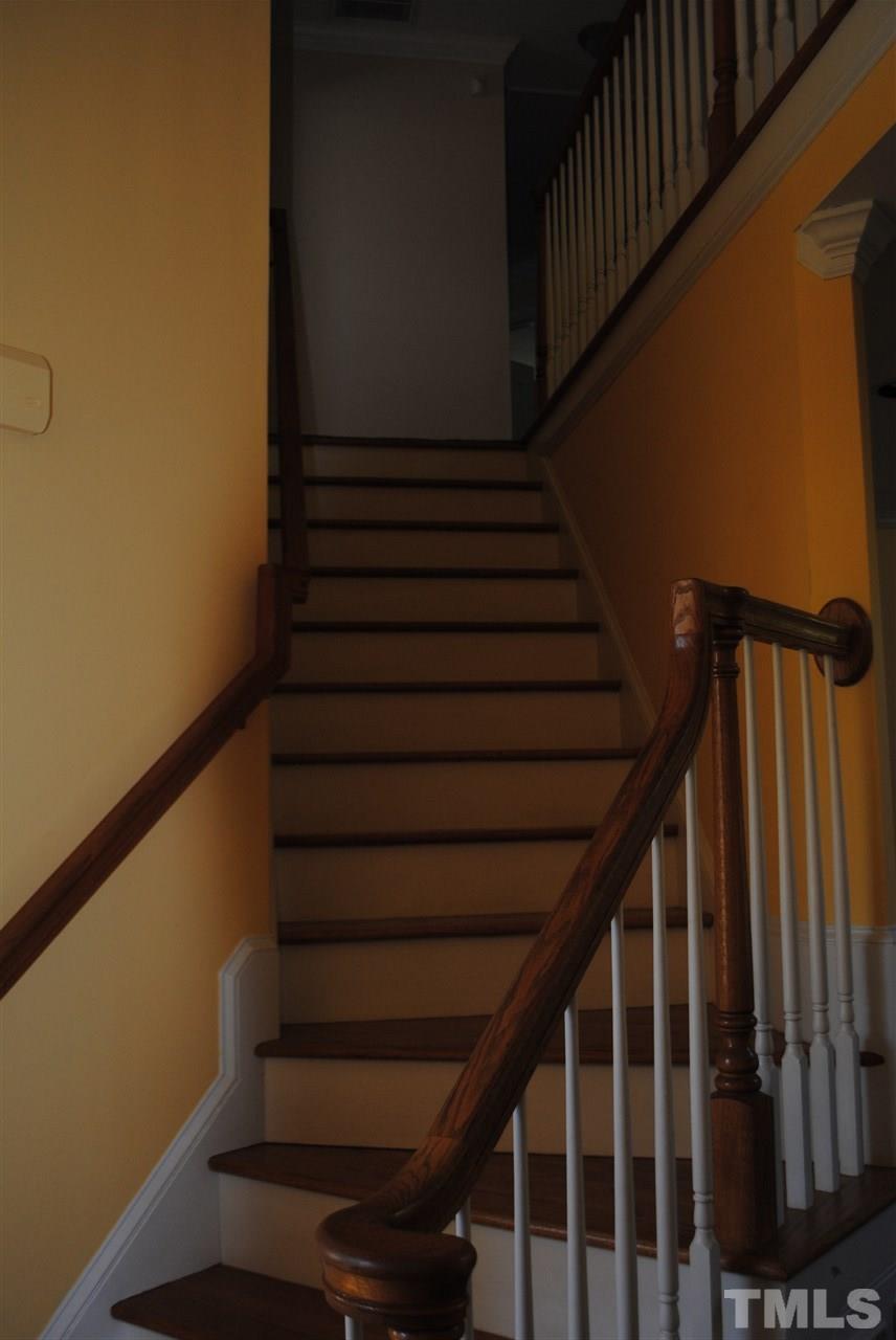 7032 Trenton Ridge Court Raleigh, NC 27613 - Photo 10 of 25