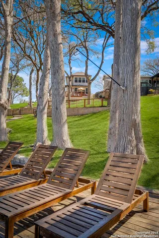 $1,259,900 | 630 3 Oaks Road, Seguin, TX 78155