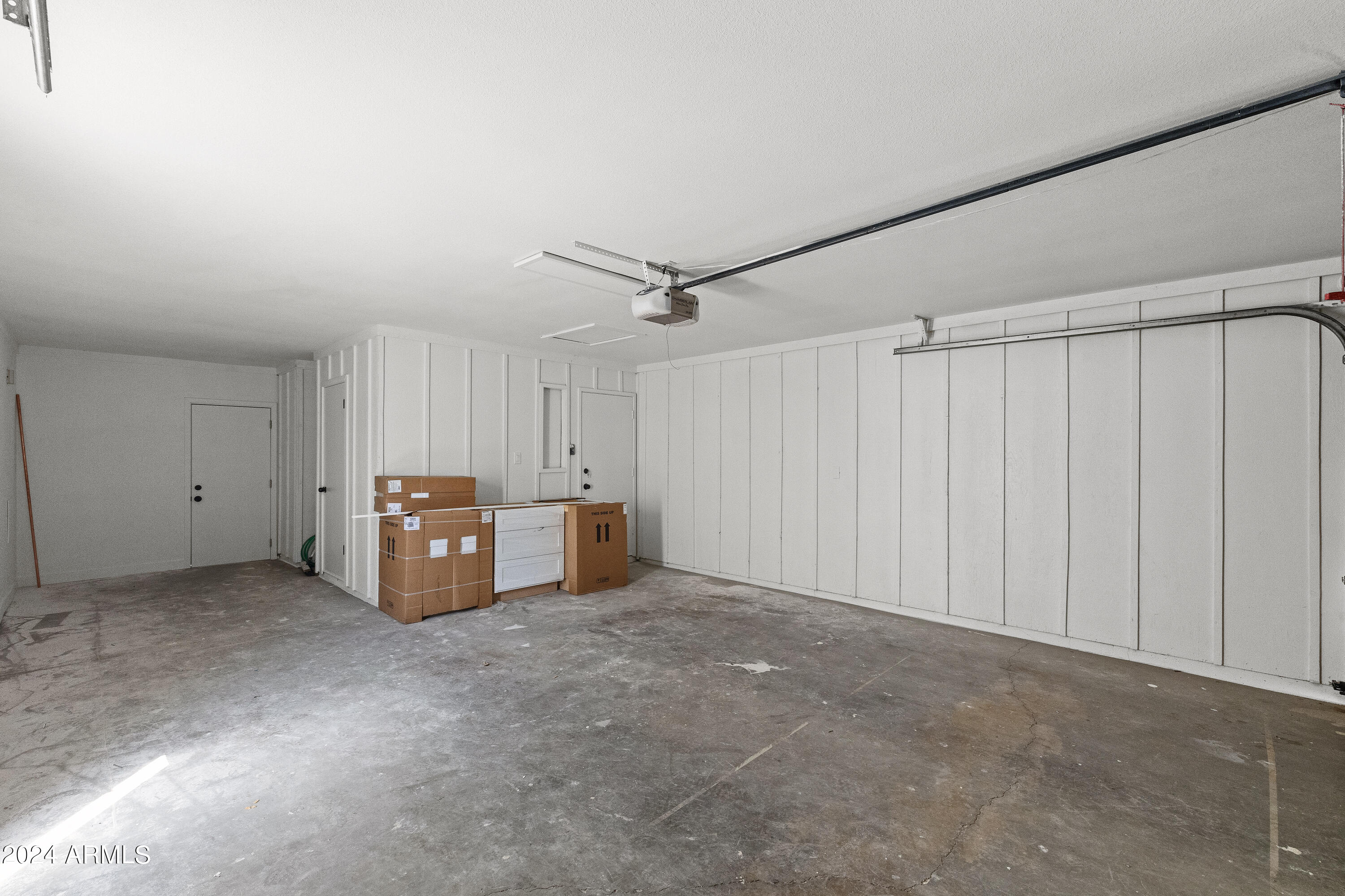 4130 East Apollo Road Phoenix, AZ 85042 - Photo 24 of 28 MO7A5965