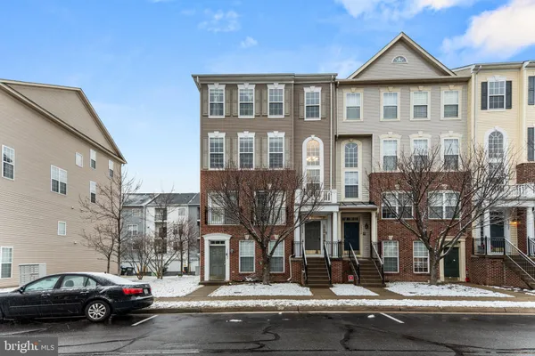 $449,000 | 15522 John Diskin Circle, Woodbridge, VA 22191