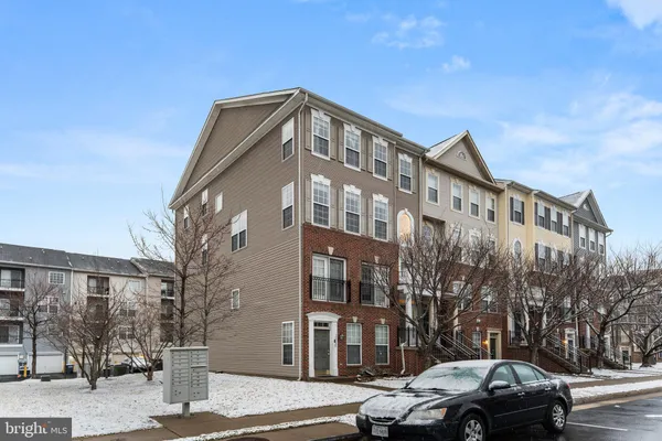 $445,000 | 15522 John Diskin Circle, Woodbridge, VA 22191