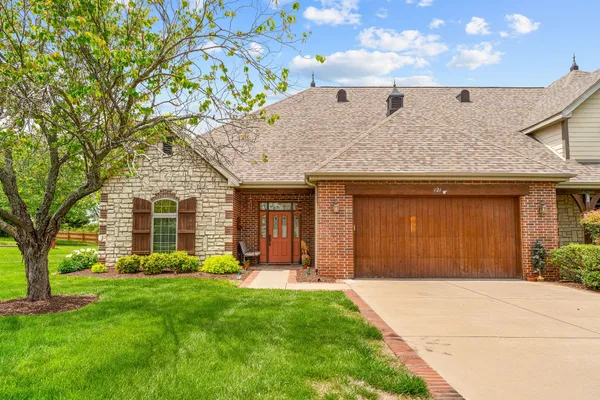 $399,900 | 121 Summit Parkway, Unit 1, Branson, MO 65616
