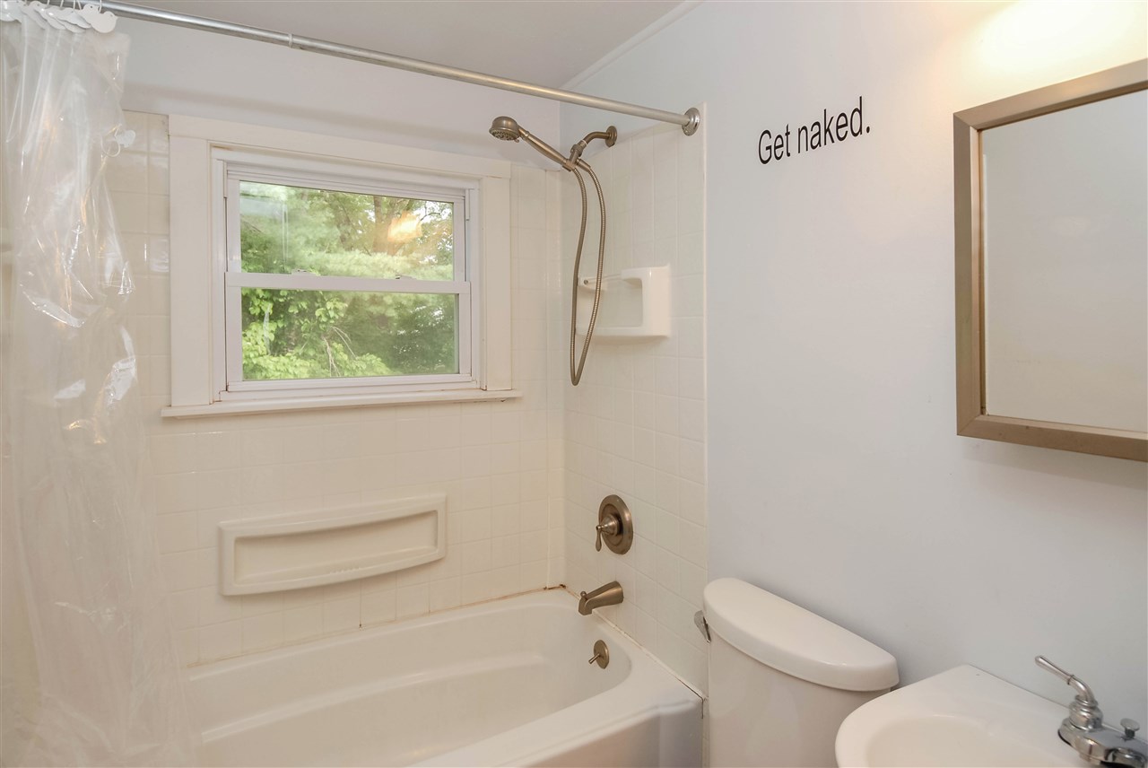 107 Washington Street Rochester, NH 03867 - Photo 13 of 17