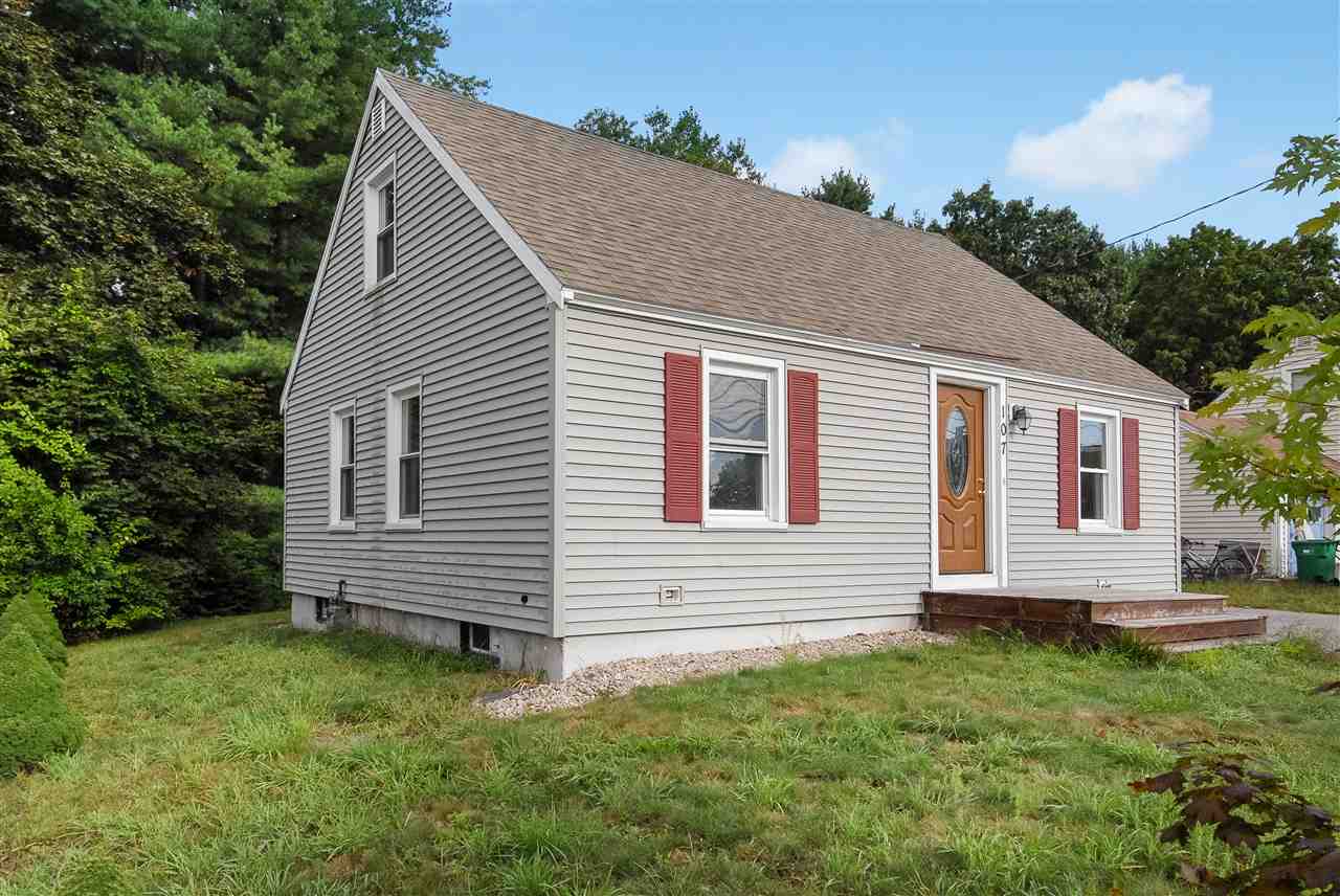 107 Washington Street Rochester, NH 03867 - Photo 3 of 17