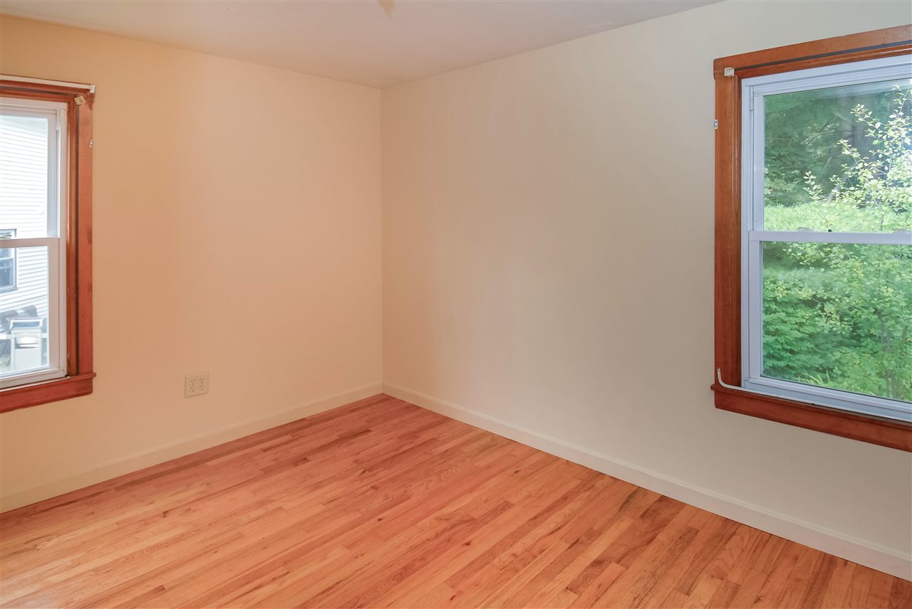 107 Washington Street Rochester, NH 03867 - Photo 6 of 17