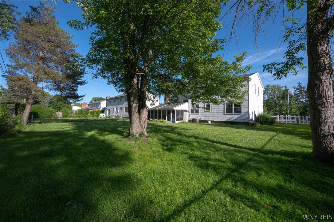 1042 Maple Road Amherst, NY 14221 - Photo 36 of 38