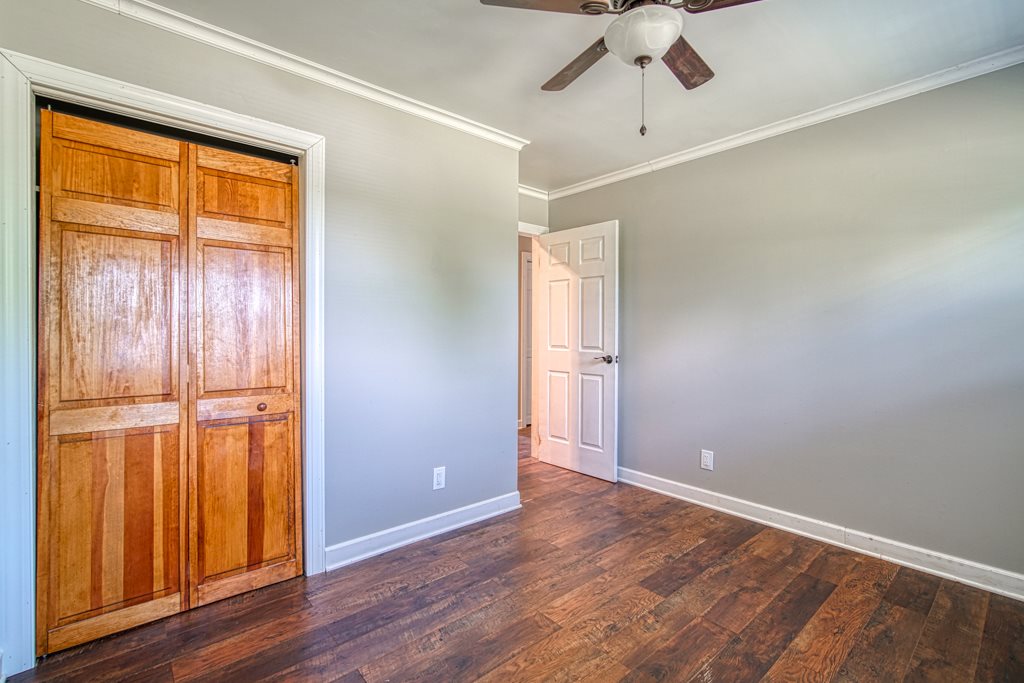 1724 Edwards Road Woodruff, SC 29388 - Photo 15 of 27 Gallery Image 15