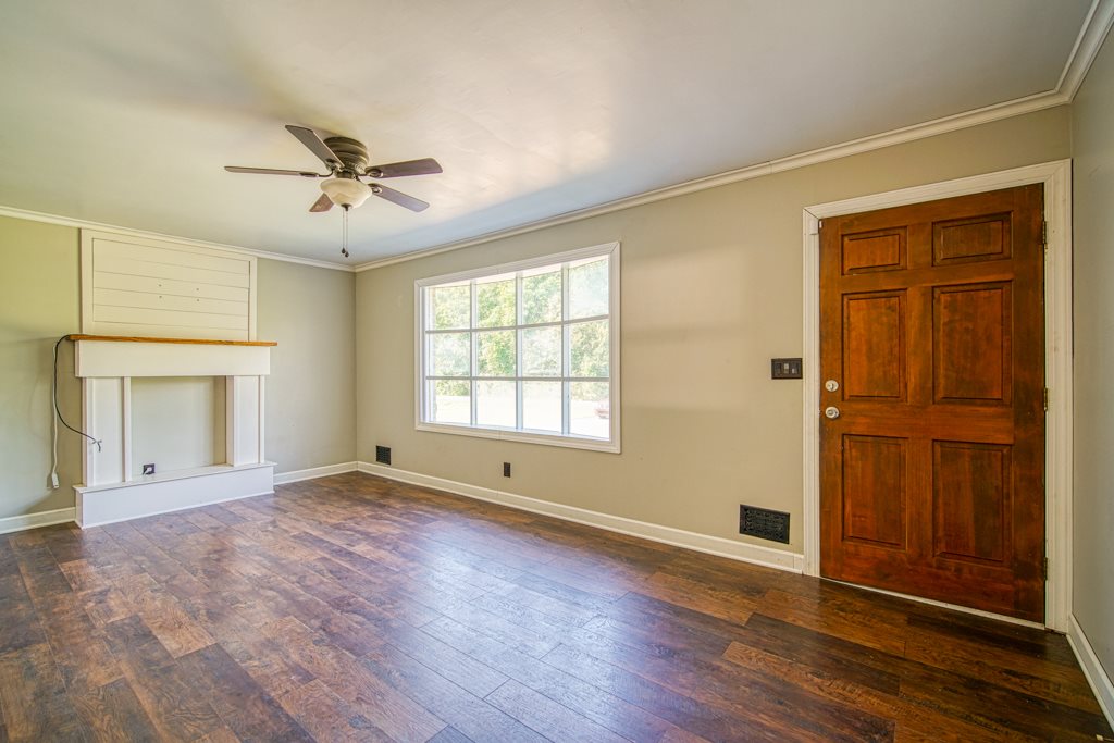 1724 Edwards Road Woodruff, SC 29388 - Photo 8 of 27 Gallery Image 8