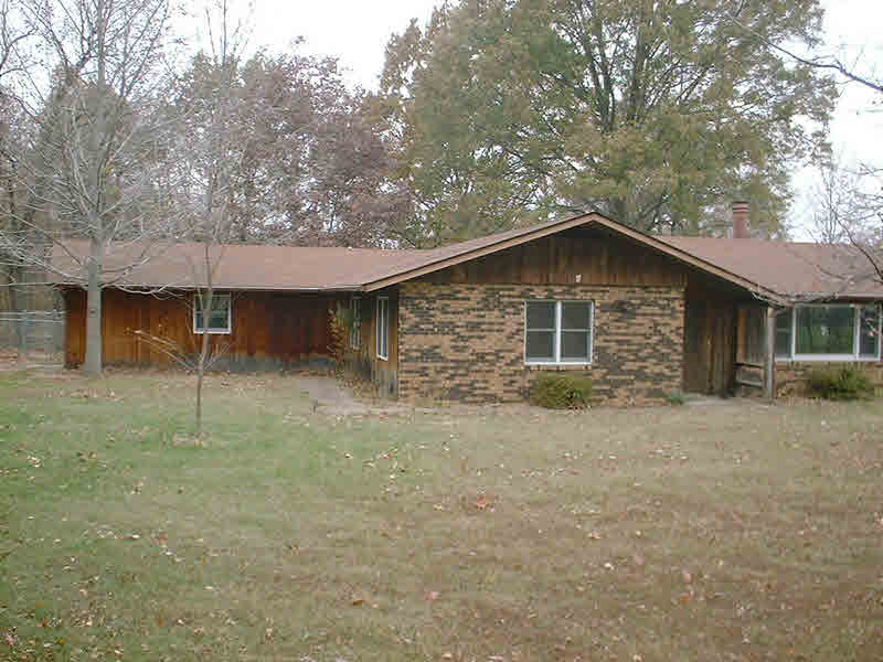 263 Russell Road De Soto, IL 62924 - Photo 2 of 14