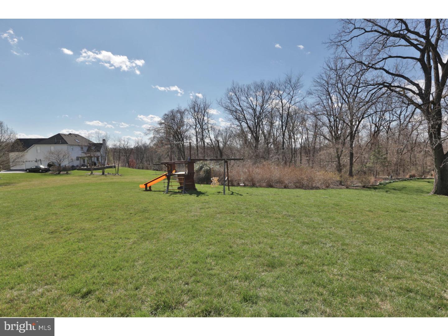 1109 Redtail Road Audubon, PA 19403 - Photo 3 of 25 Back Yard